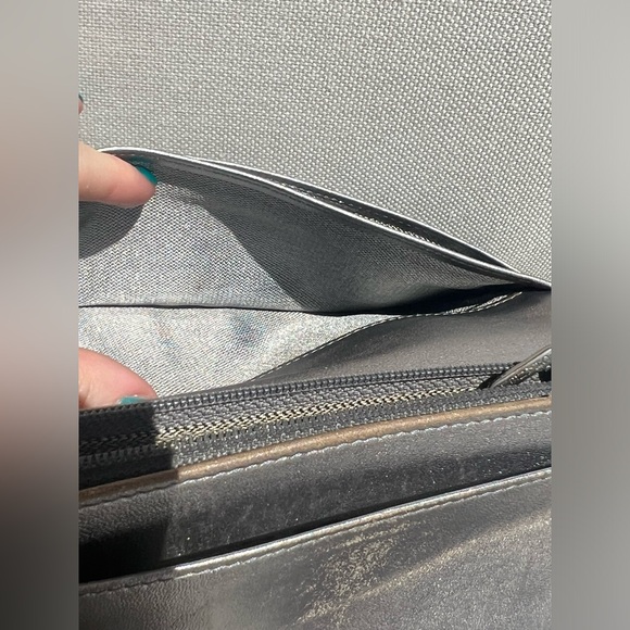 RARE Chanel Striped Bi-Fold Wallet - Picture 15 of 16